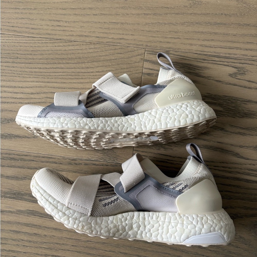 Adidas Ultraboost Sneakers in white and Gray